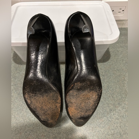 Saks Fifth Avenue all leather black pumps - 10 - Picture 3 of 6